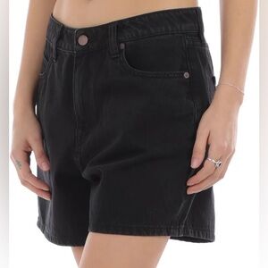NWT Volcom Stoned BF Shorts Women’s Boyfriend Black 31